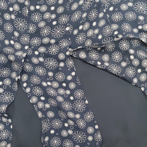 Donna Morgan Black and White Floral Skirt - Picture 3 of 3